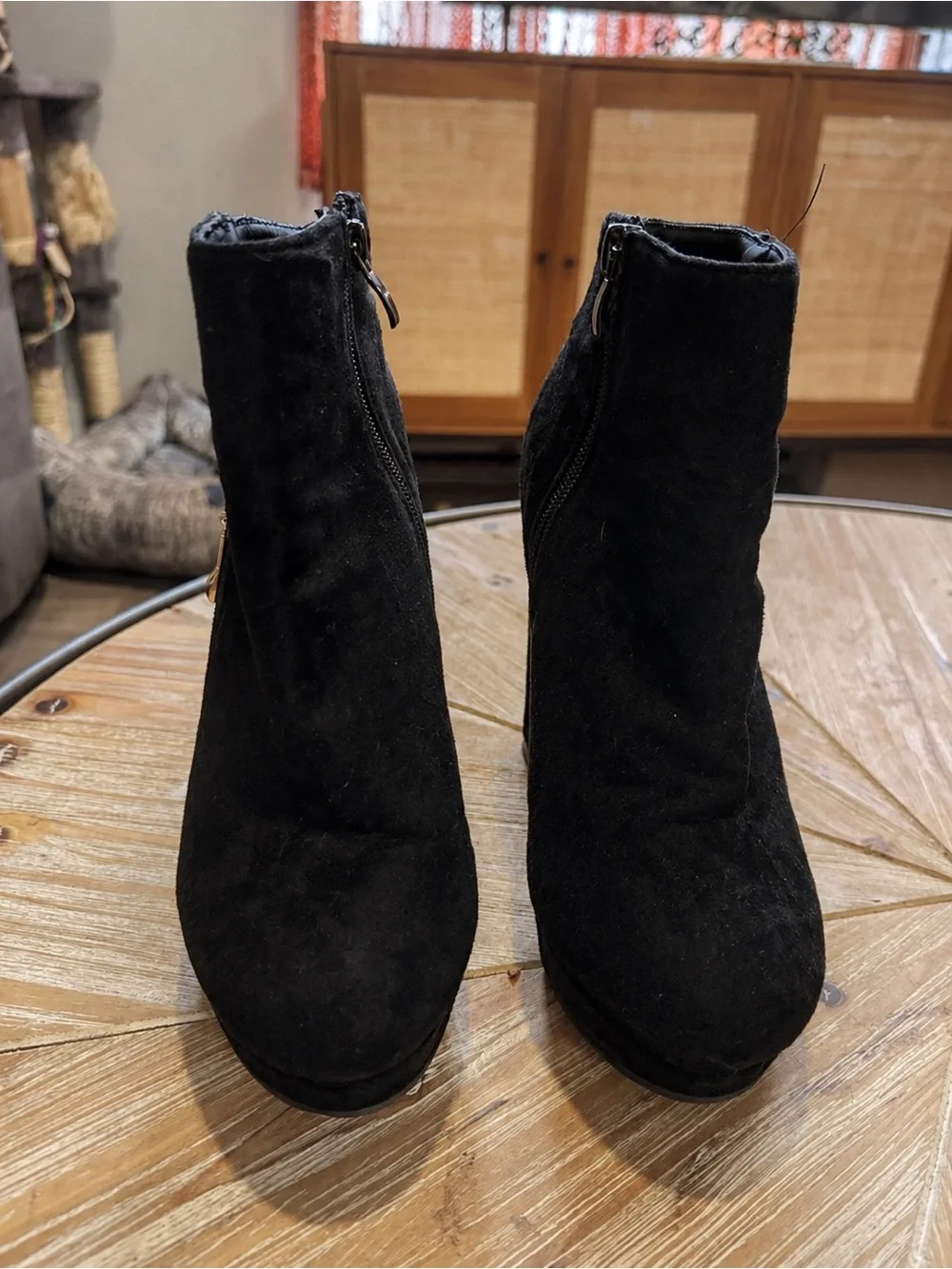 Black Faux Suede Platform Ankle Boots Gold Zipper Size 6